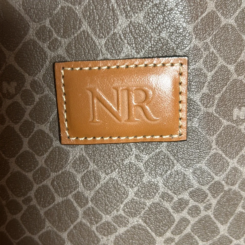 Rare Nina Ricci small tote Used but like brand new ! - Picture 15 of 17